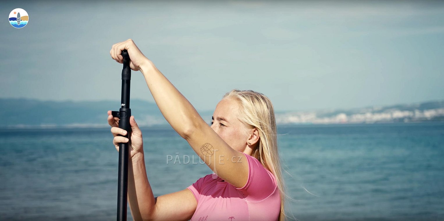 Rychlokurz paddleboardingu - jak začít s paddleboardem - jak nastoupit, jak pádlovat na paddleboardu