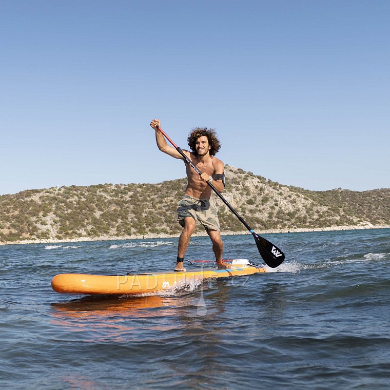 Elektro paddleboardy jsou zde - s elektrickým motorem, paddleboard s motorem