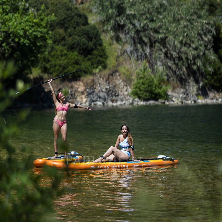 Elektro paddleboardy jsou zde - s elektrickým motorem, paddleboard s motorem