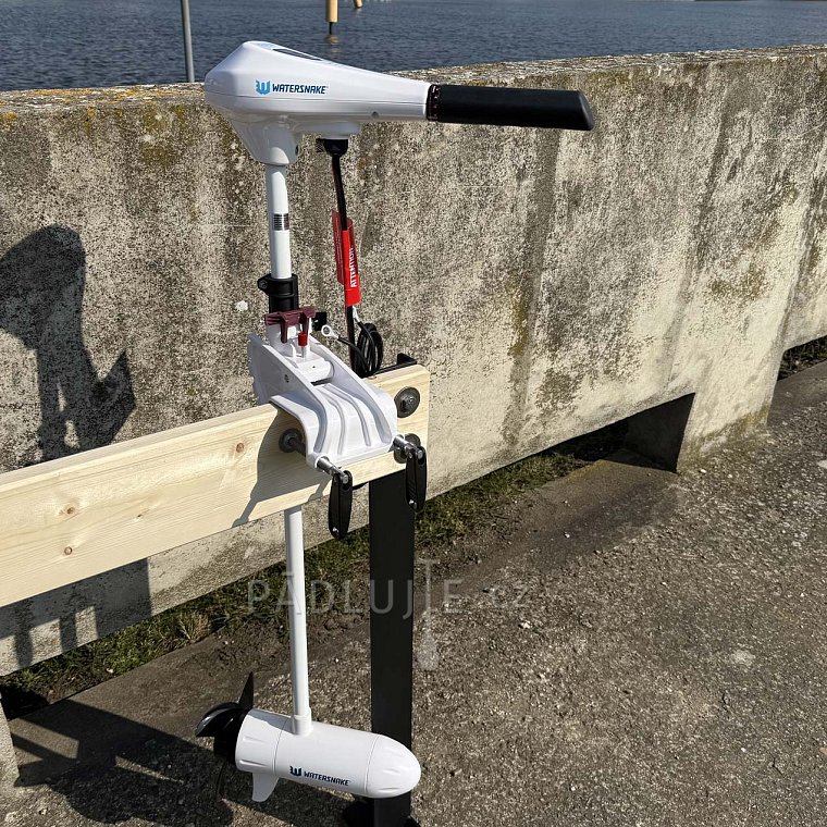 Test motoru WATERSNAKE VENOM 44 na člunu GLADIATOR B330AD