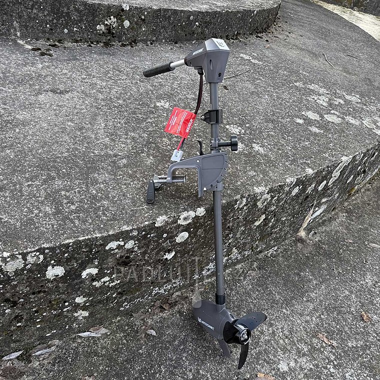 Test motoru WATERSNAKE PRIME 70 na člunu GLADIATOR B330AD