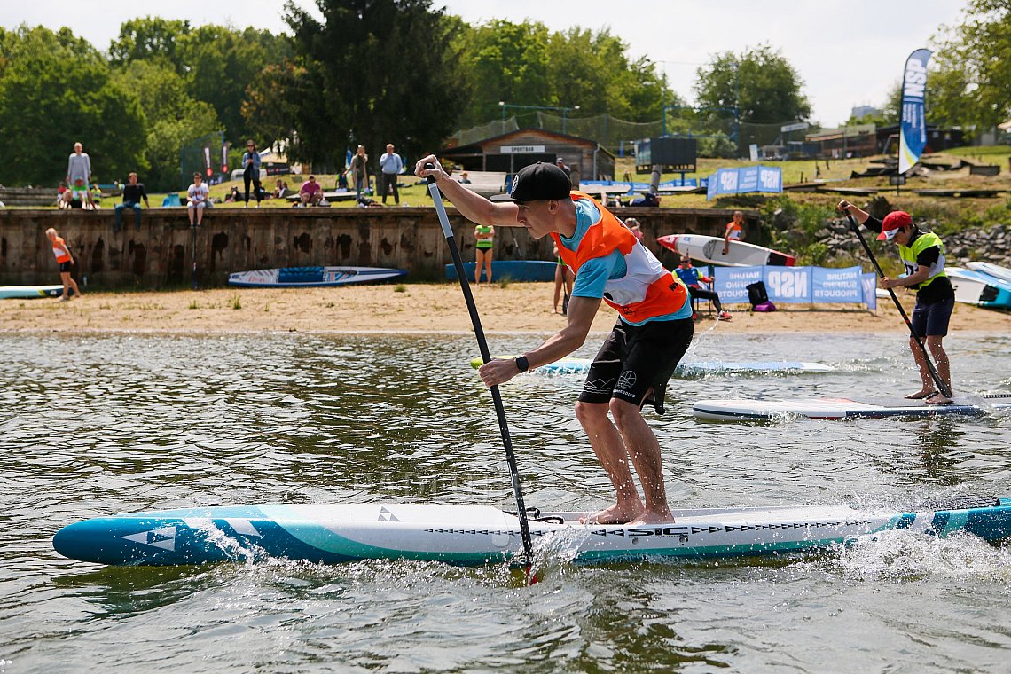 Paddleboardové závody Hostivařská přehrada v Praze - PÁDLUJTE.CZ sportovní klub