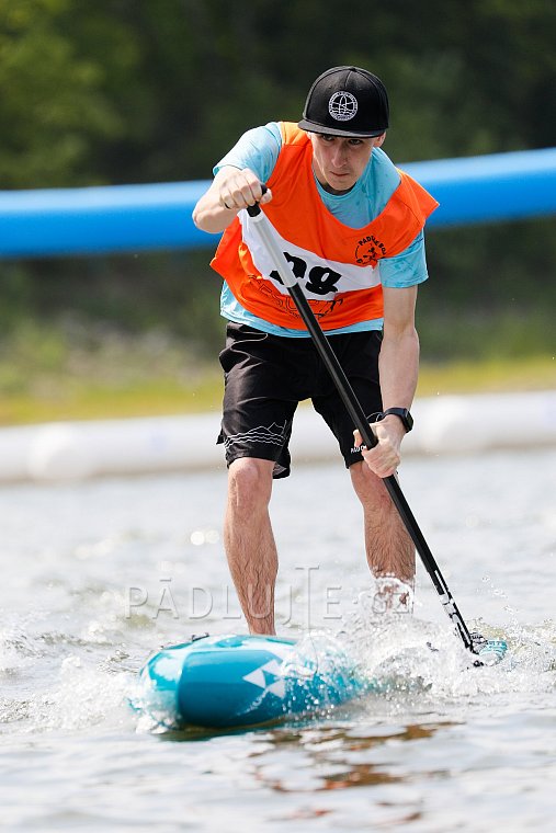 Paddleboardové závody Hostivařská přehrada v Praze - PÁDLUJTE.CZ sportovní klub