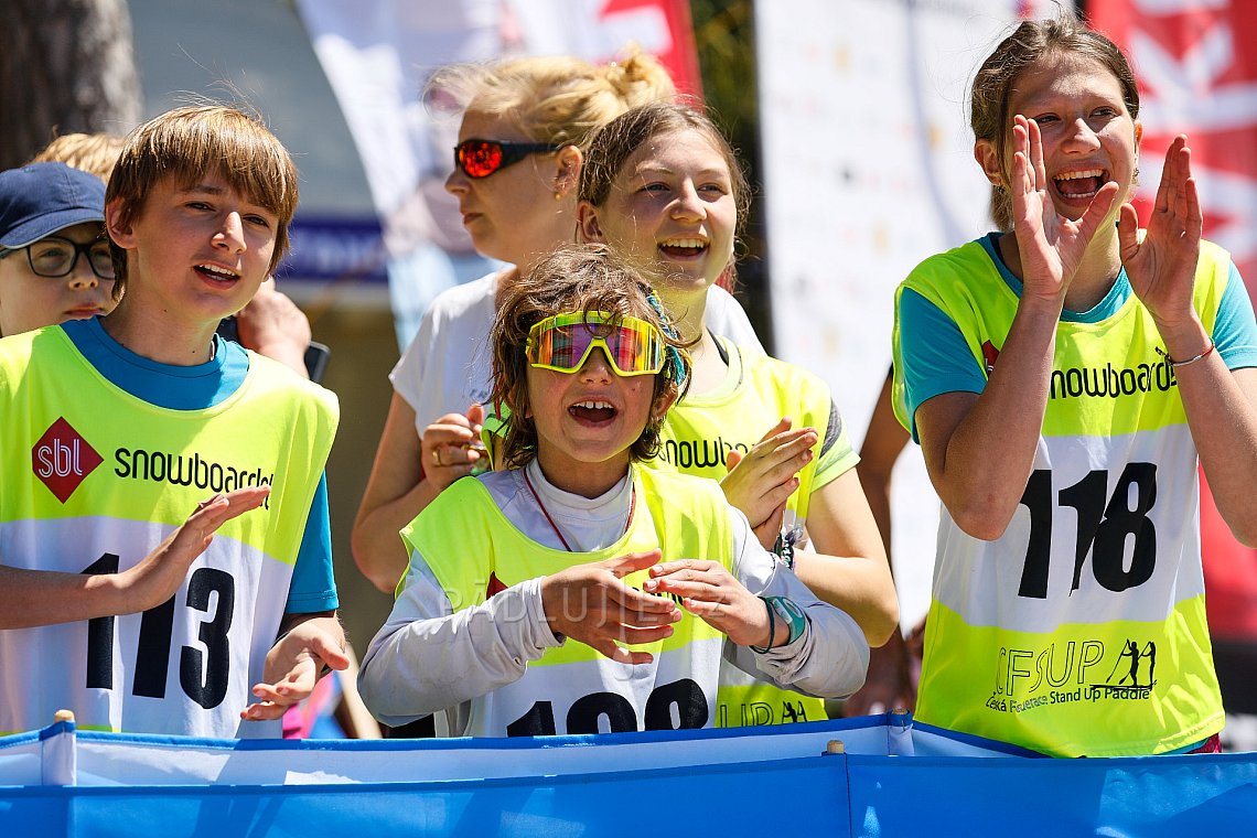 Paddleboardové závody Mácháč 2023 - PÁDLUJTE.CZ sportovní klub