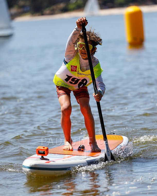 Paddleboardové závody Mácháč 2023 - PÁDLUJTE.CZ sportovní klub