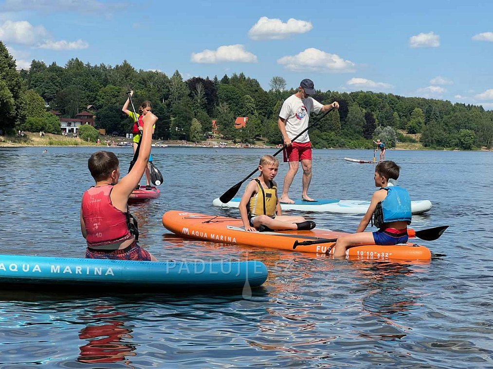 Učíme pardubické vodní skauty pádlovat - PÁDLUJTE.CZ sportovní klub