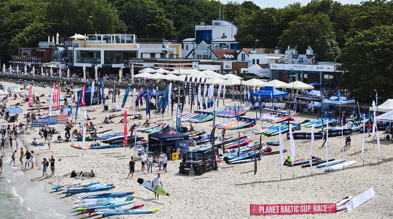 Planet Baltic SUP Race 2023 - Kolobřeh, Polsko - PÁDLUJTE.CZ sportovní klub