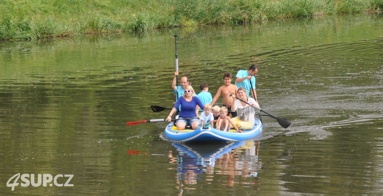 Sportovní park Pardubice 2017 - prezentace nafukovacích paddleboardu 4SUP.CZ