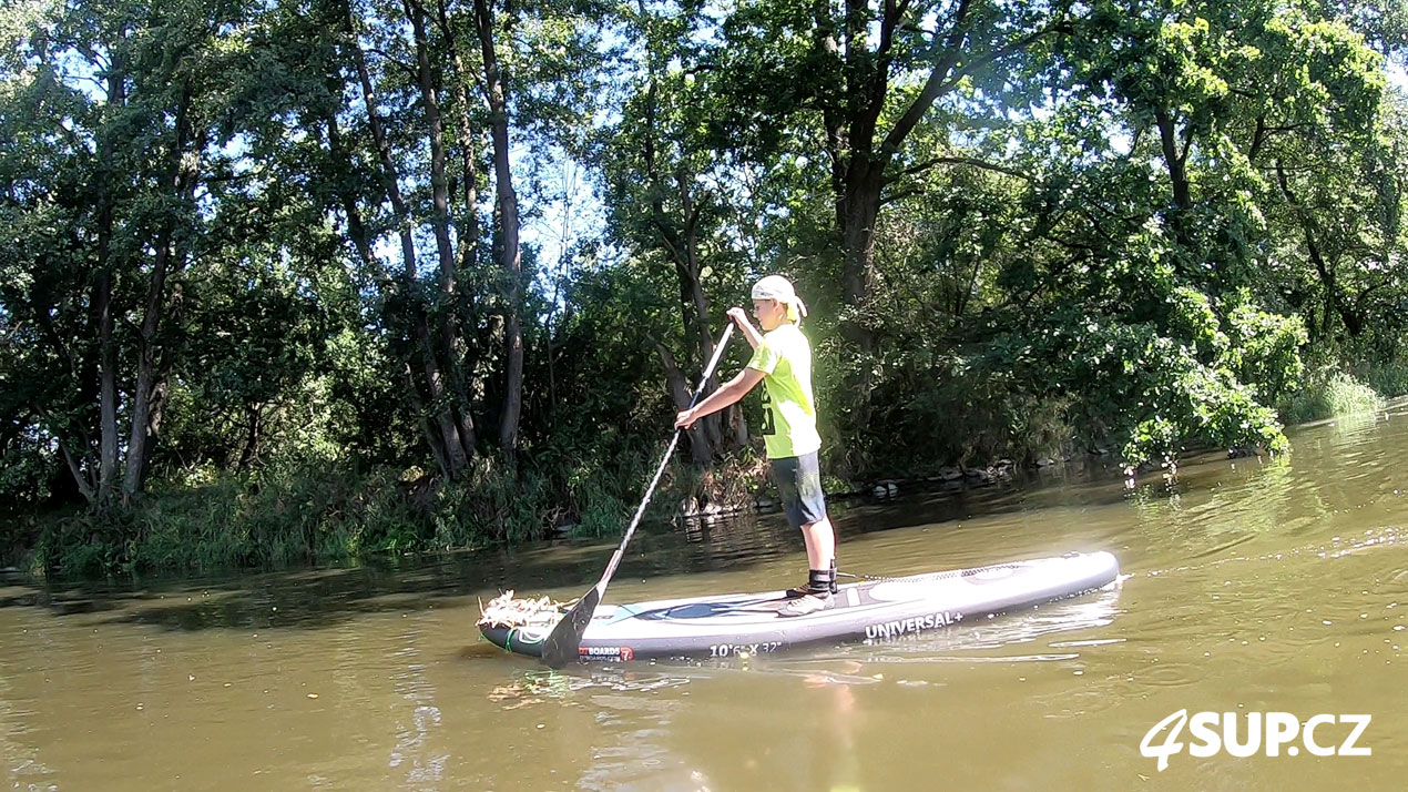 Nežárka - sjíždění řeky - Samba a paddleboard D7