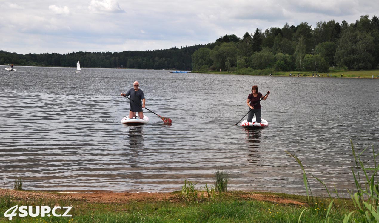 Paddleboarding, sport pro všechny generace - Přehrada Seč na řece Chrudimce - Stand Up Paddling