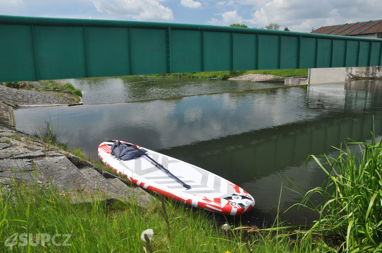 Paddleboard Pardubice výlet Labe - Loučná - jez Loučná