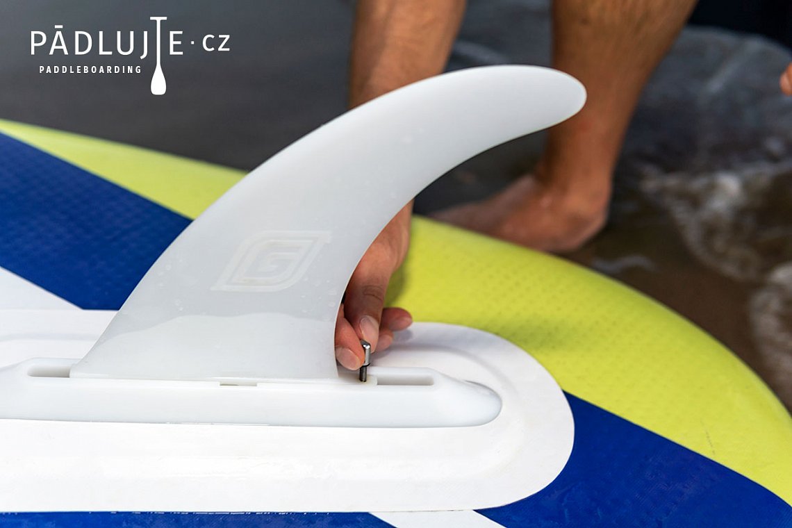 GLADIATOR PRO 10'6 s karbonovým pádlem - nafukovací paddleboard