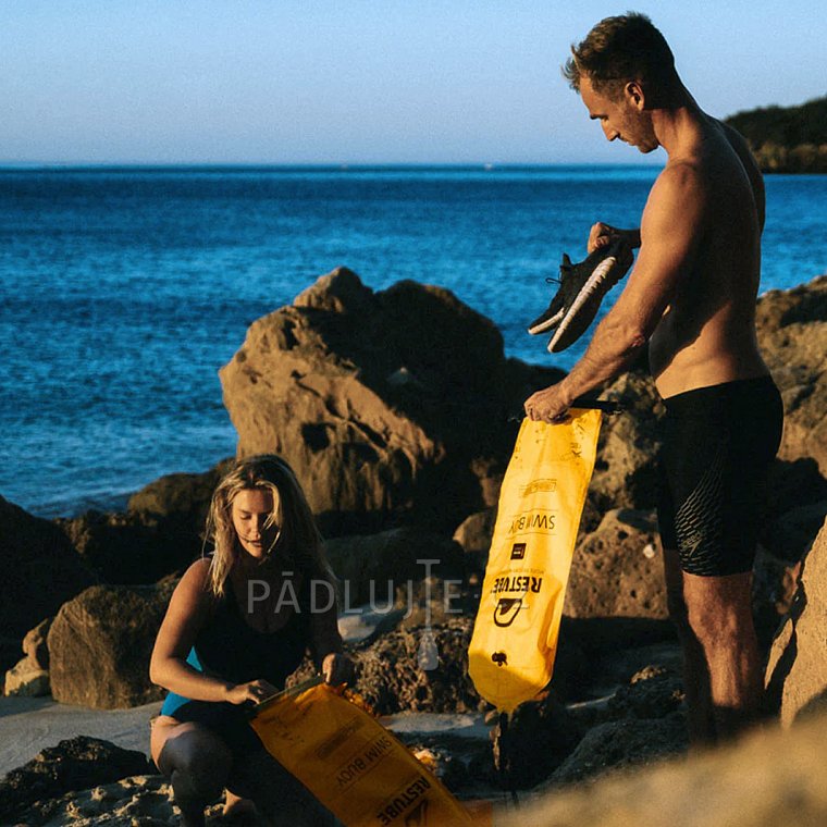 Restube SWIM BUOY - plavecká bóje s integrovaným suchým vakem