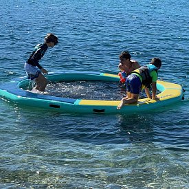 Nafukovací kruhový DOCK RIDEWAVE se síťovým středem průměr 200 cm